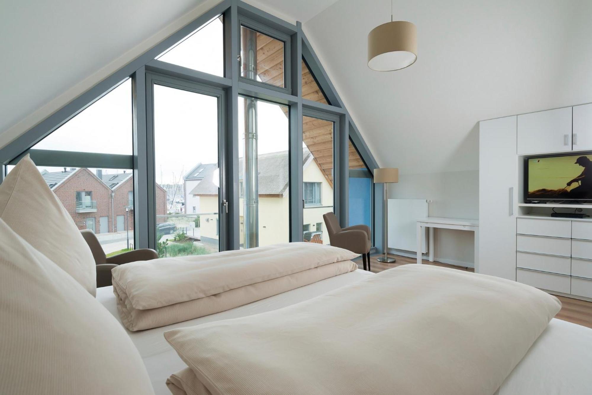Ostsee - Reetdachhaus Nr 36 "Warder" Im Strand Resort Heiligenhafen Eksteriør billede
